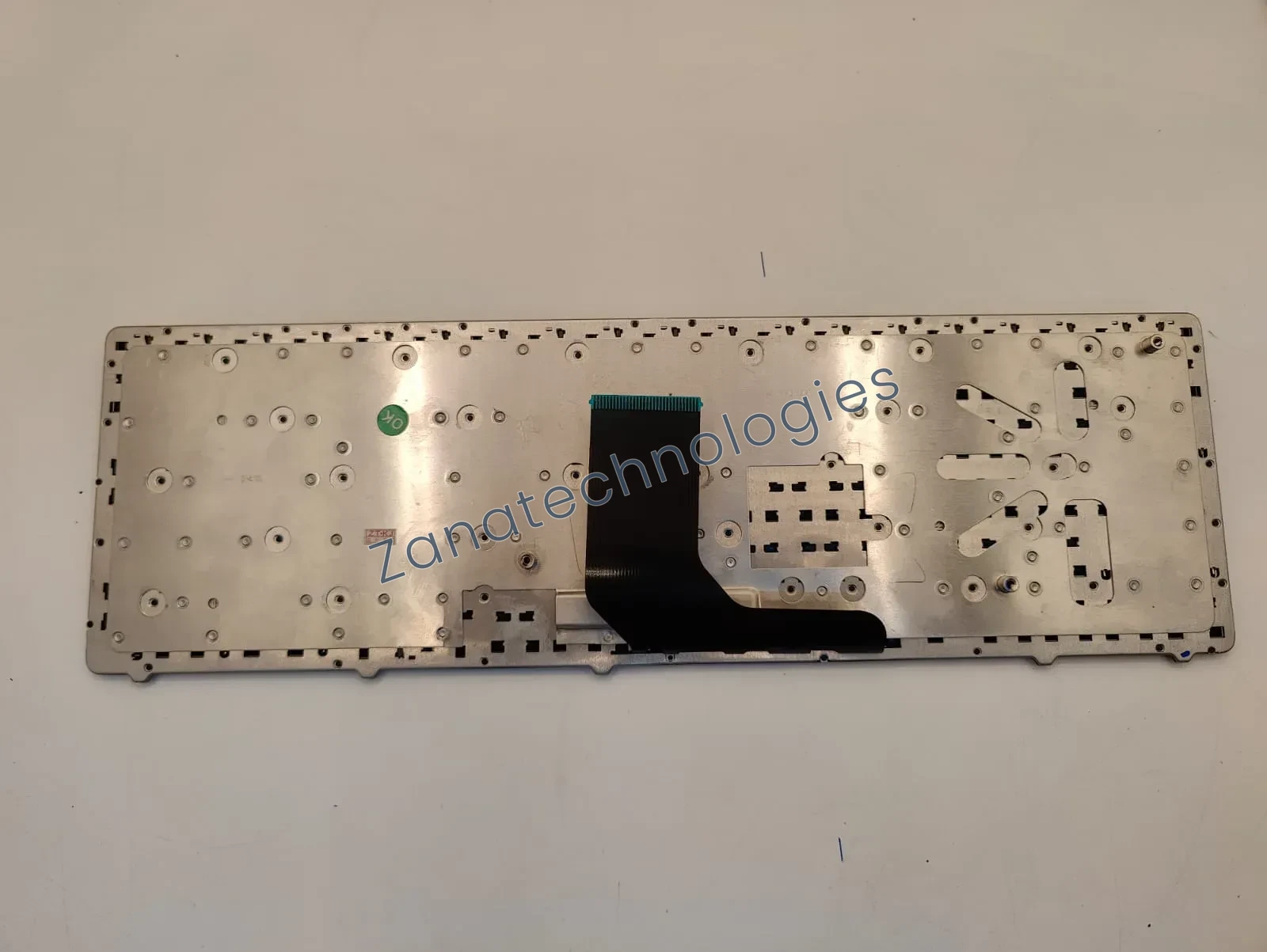 Angled view of the replacement non-backlit keyboard for HP ProBook 6560b/6565b/6570b/6575b and EliteBook 8560p/8570p