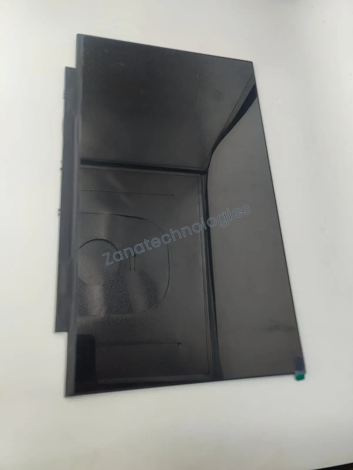 Angled view of the 14.0 inch folded FHD non-touch laptop screen